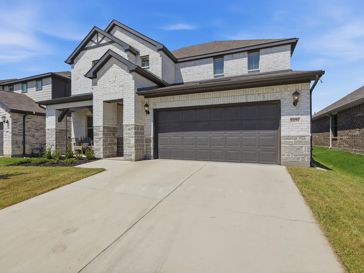 4 bed, 3.5 bath, 3100 sqft, $3,750 — Photo 2