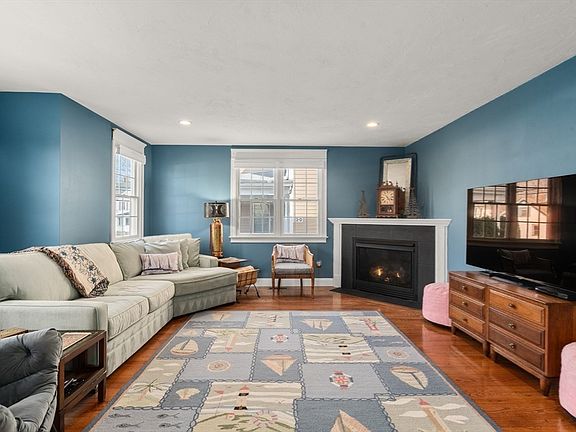 4th image of 62 South St APT C