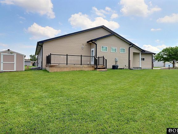 3rd image of 2520 Winston Cir