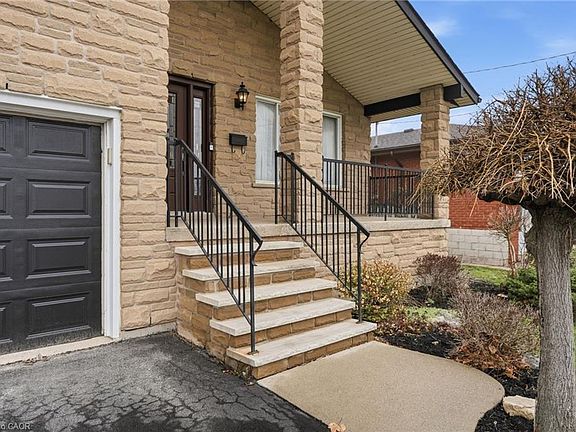 3rd image of 783 Stone Church Rd E
