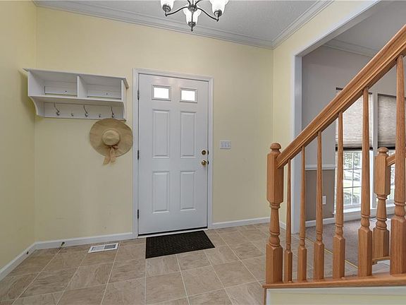 3rd image of 8694 Westfield Park Dr