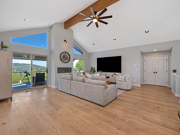 5th image of 12253 Wanderer Rd