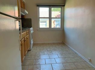 75-72 198th St #2, Fresh Meadows, NY 11366