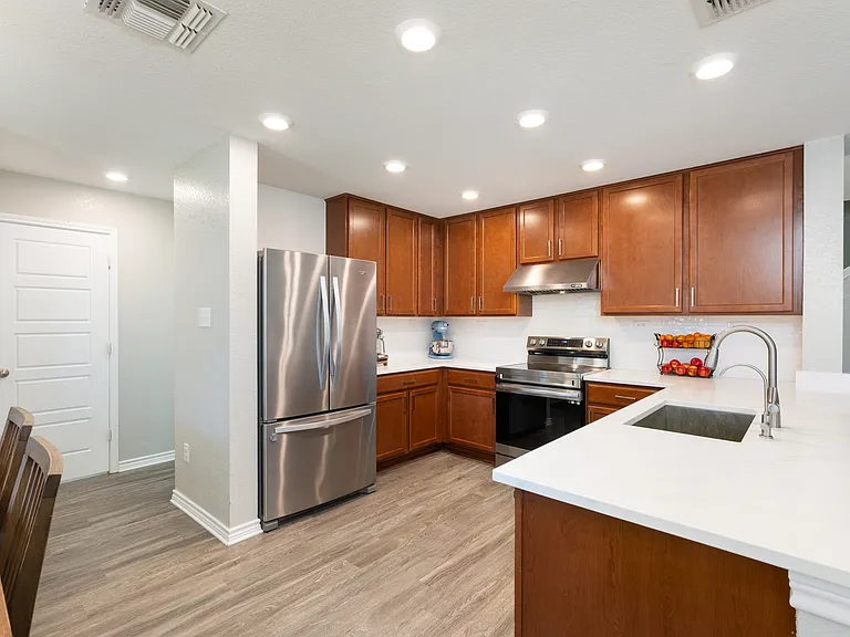 7814 Blackhawk Pass — Photo 10