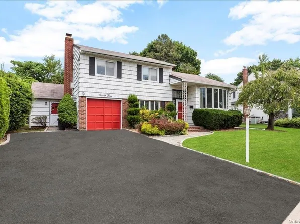 23 Doone Drive, Syosset, NY 11791