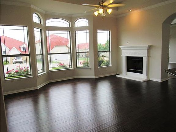 4th image of 2075 Pontchartrain Dr