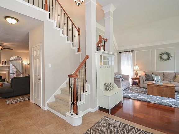 4th image of 6914 Shady Ln