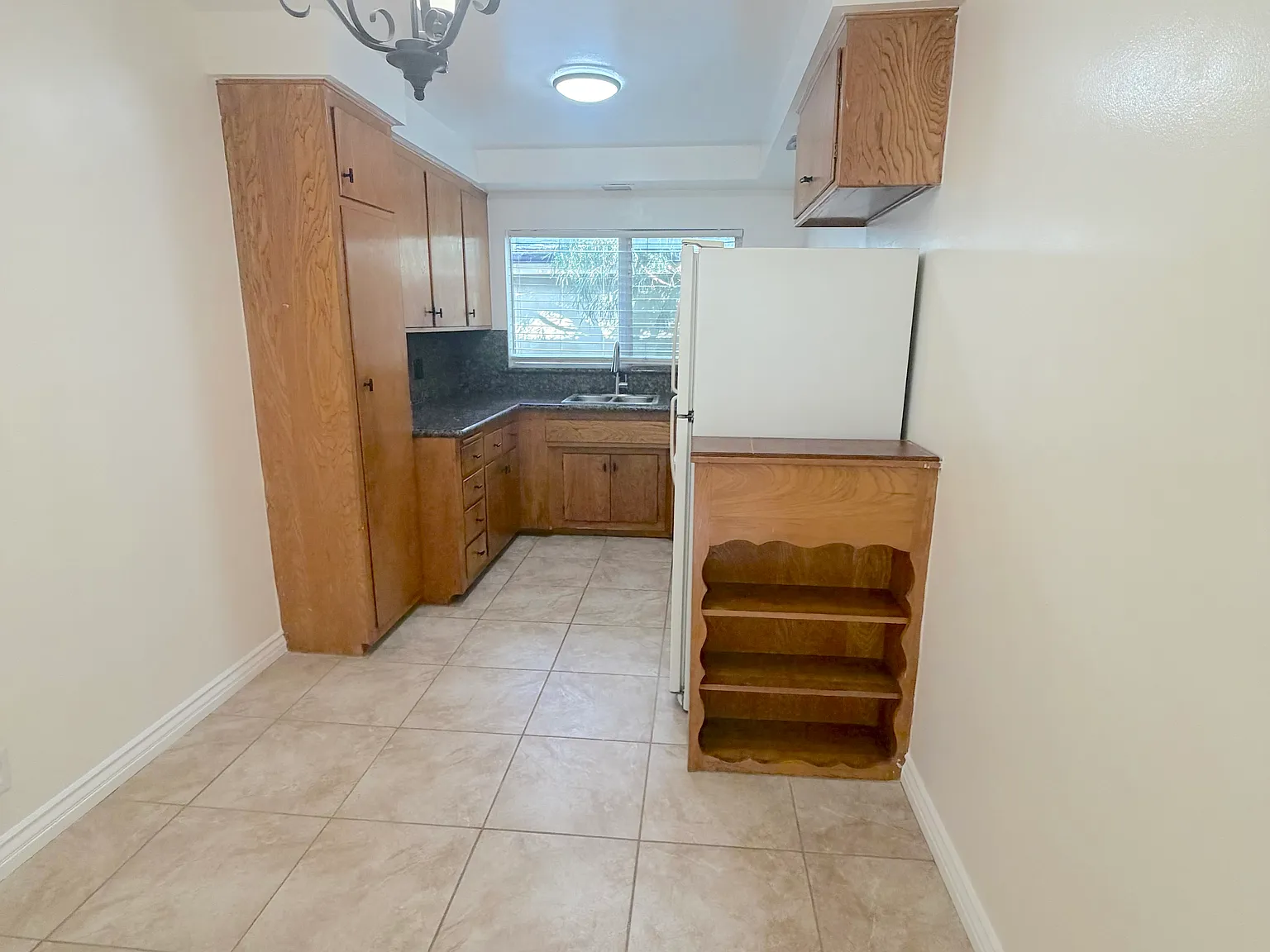 Studio, 450 sqft, $2,095 — Photo 4