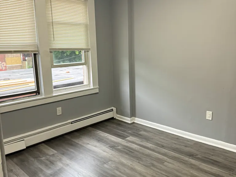 881 Broad St #1A — Photo 6