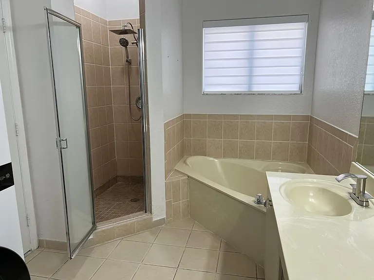6121 SW 159th Ct — Photo 17