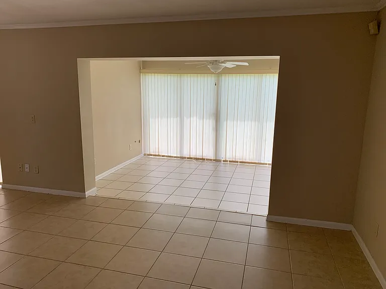 1536 N Carolwood Blvd — Photo 18
