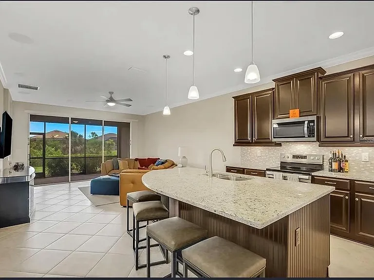 11780 Tapestry Ln — Photo 7