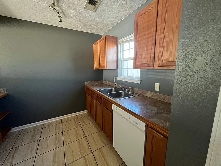 57 Bearing Cir — Photo 5