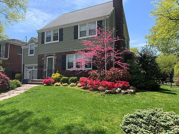 2nd image of 82 Westcott Blvd