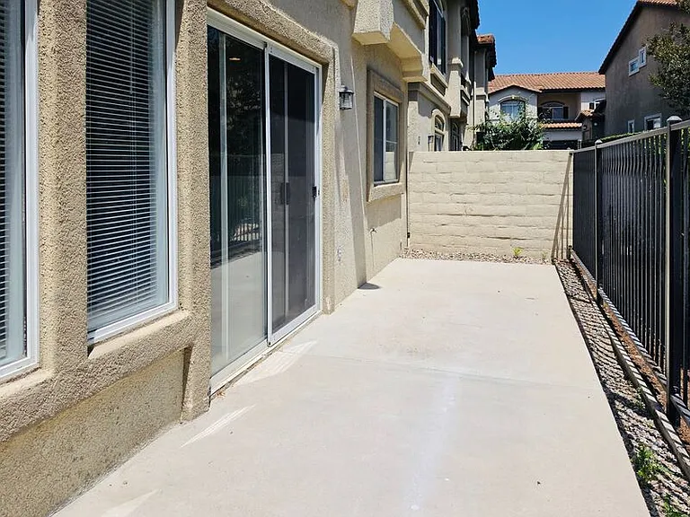 3 Vellisimo Dr — Photo 24