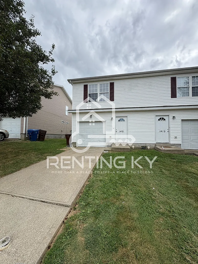 Spacious 3-Bed, 2.5-Bath Townhome! — Photo 1