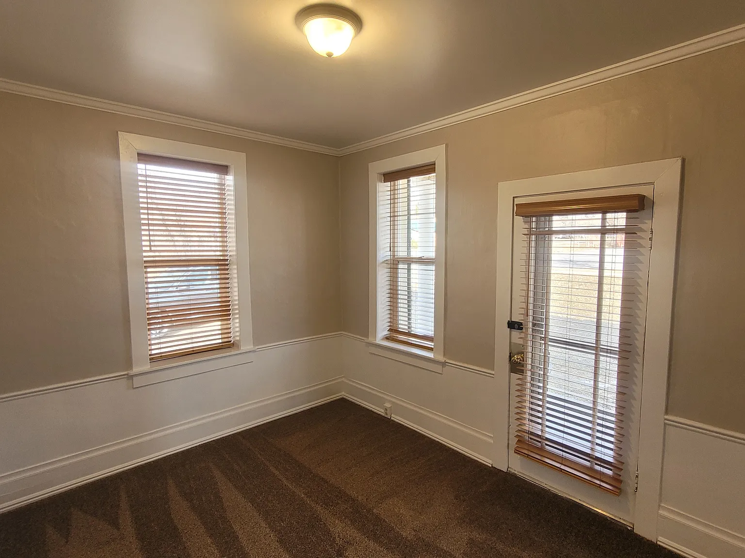 150 East Main Street - 1 — Photo 4