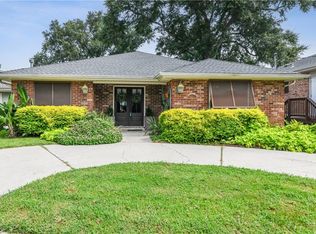 5221 Ithaca St, Metairie, LA 70006