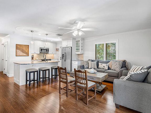 3rd image of 1029 Langer Way APT 5