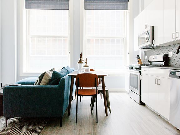 3rd image of 417 S Dearborn St #16385