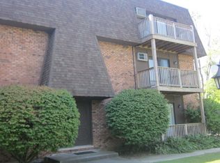 3360 184th St APT 3E, Homewood, IL 60430