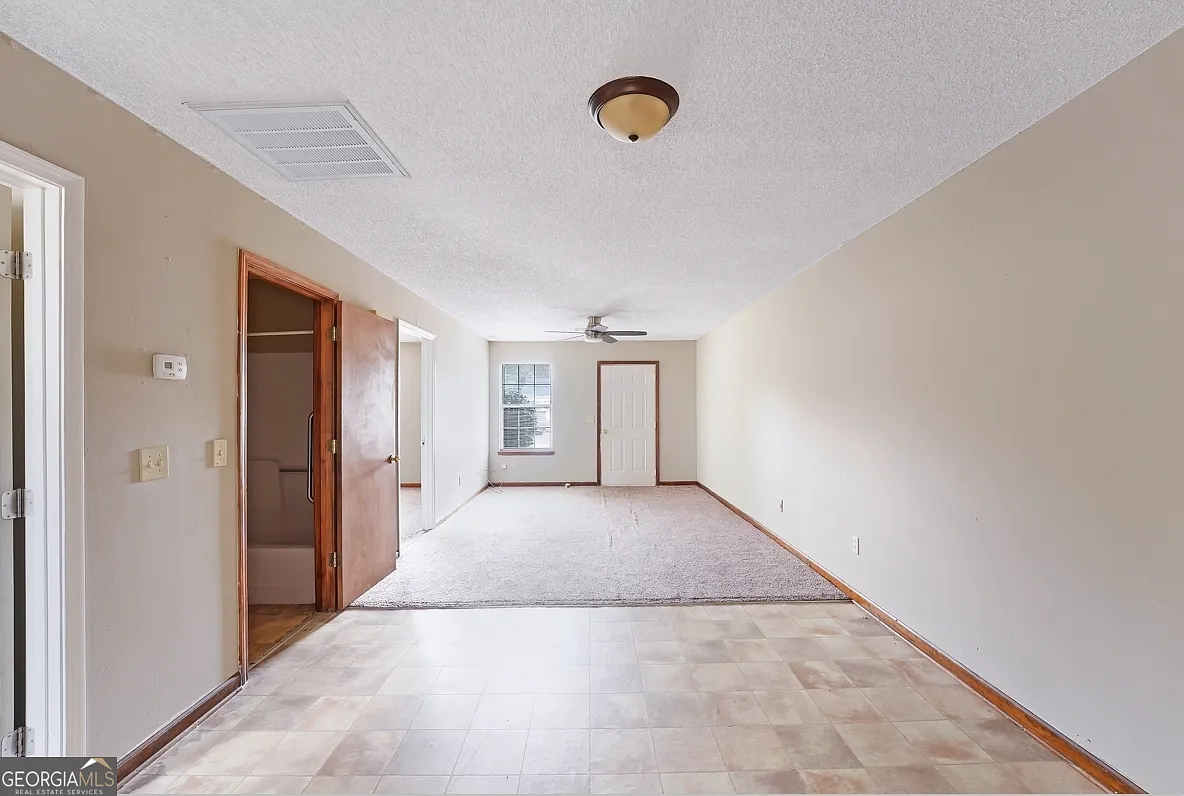 Building Photo - 124 Evergreen Trl #C