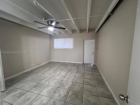 3rd image of 980 NW 9th Ave #1-16-1