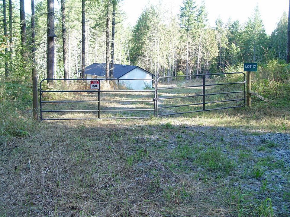 1st image of 2323 403rd St E