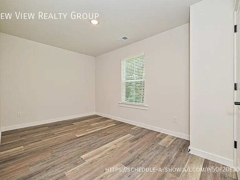 514 12th Ave NE — Photo 20