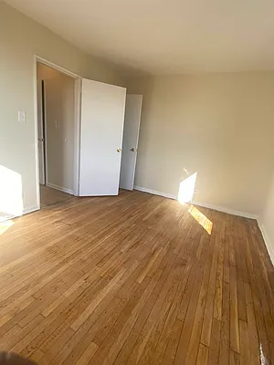 Rented by Contact Realty | media 3