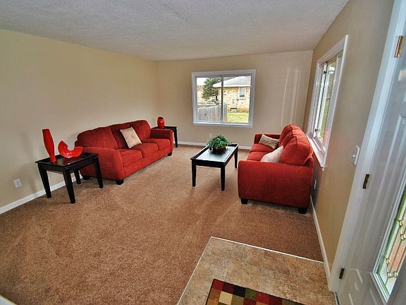 3rd image of 504 81st Ave N