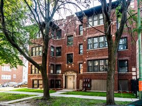 7801 S Cornell Ave 1637-39 E 78th Chicago, IL 60649