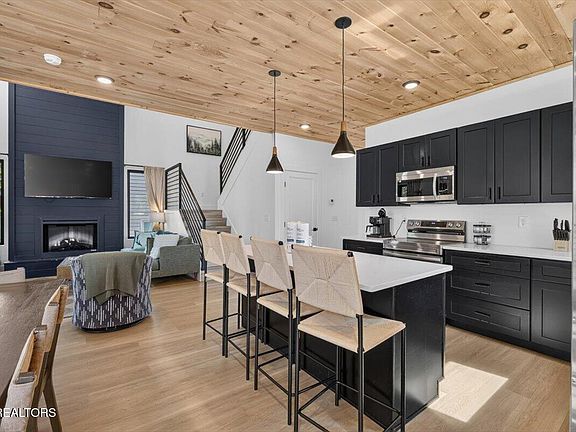 5th image of 1418 Reedmont Way