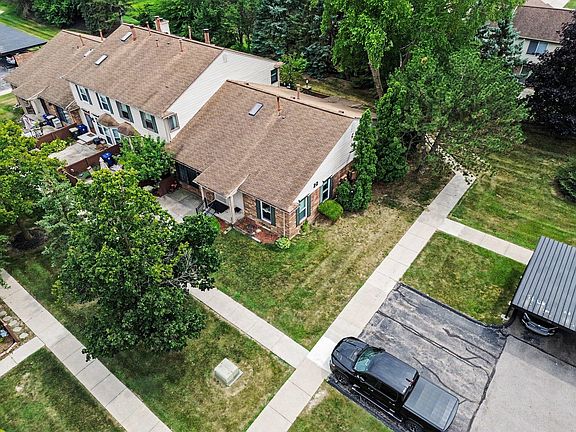 4th image of 41325 Southwind Dr
