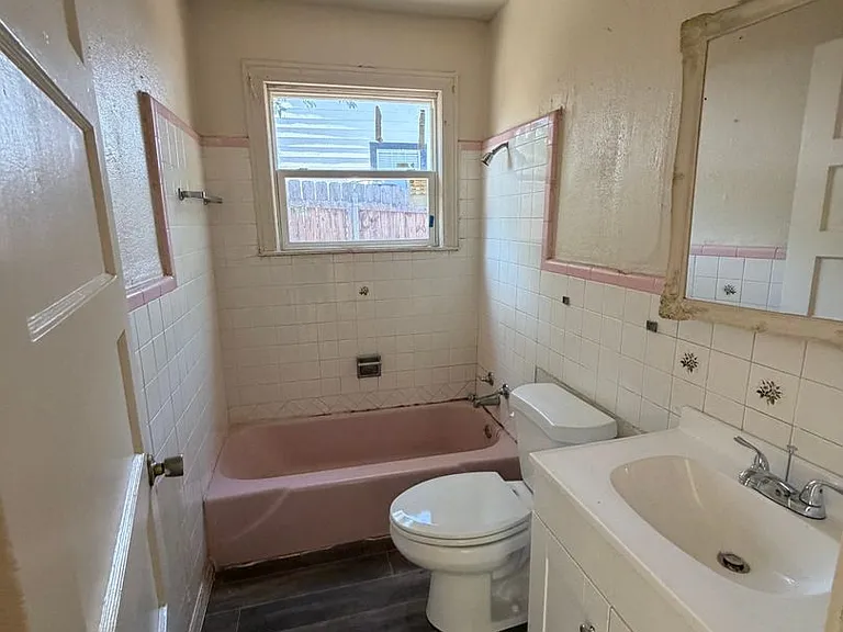 3709 Beverly Dr — Photo 5