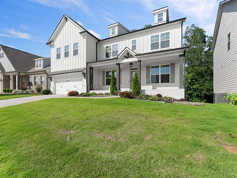 4656 Silver Oak Dr SW — Photo 2