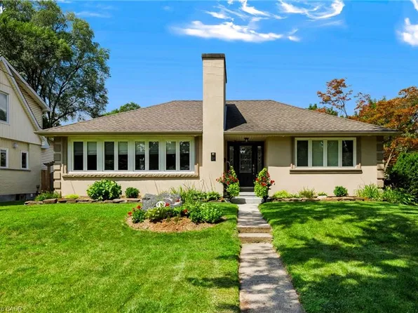 497 Townsend Ave, Burlington, ON L7T 2B2