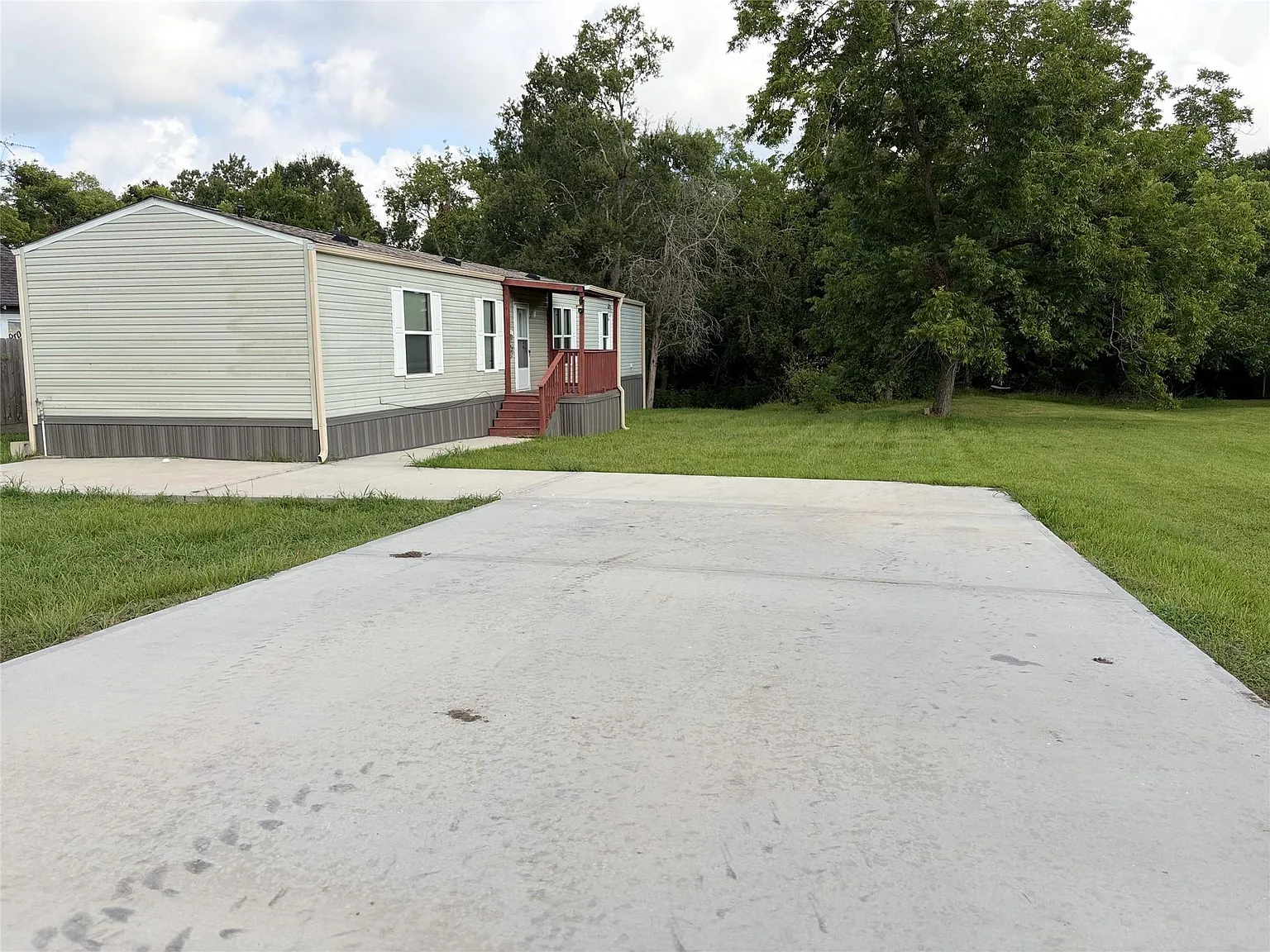 3 bed, 2.0 bath, 1152 sqft, $1,500 — Photo 3