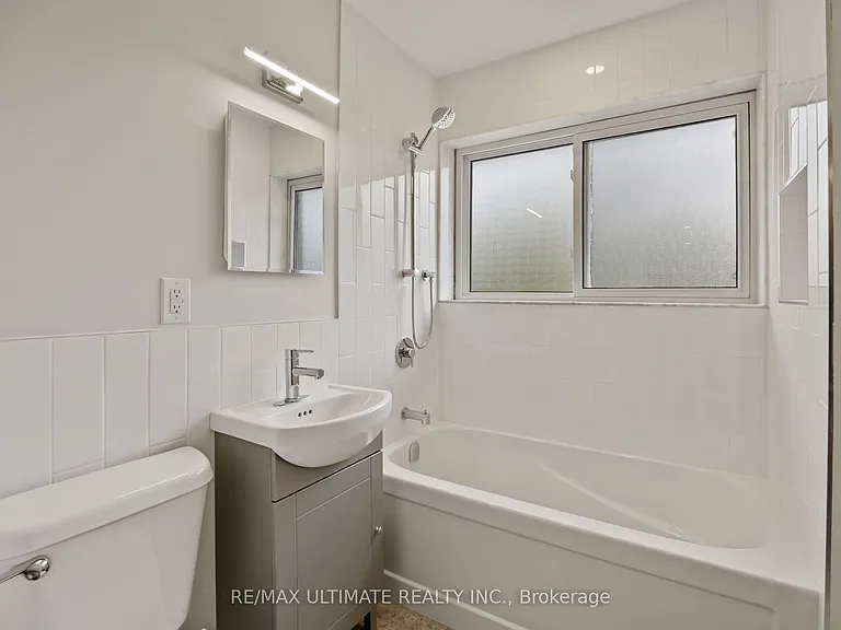 129 Culford Rd — Photo 19