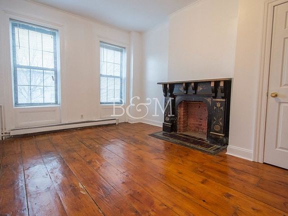 3rd image of 941 Pacific St #1