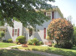 1142 Appletree Ln, Erie, PA 16509