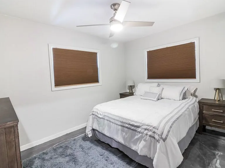 2Bed/1 Bath Apartment for Rent - Near Downtown Sarasota! — Photo 7