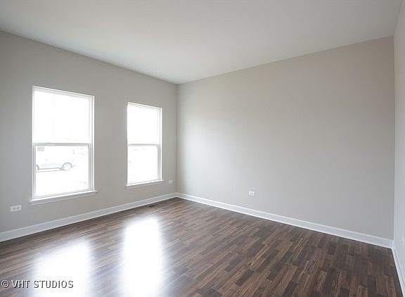 3rd image of 3646 Ancient Oak Dr
