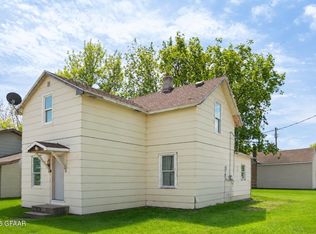 231 5th Ave NE, Mayville, ND 58257