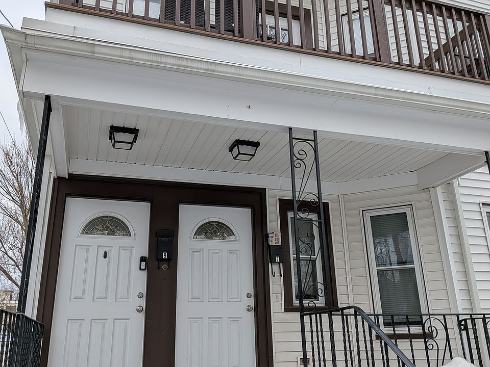 1st image of 7 Eastman St #9