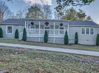 1010 Forestwood Rd, Ashland City, TN 37015