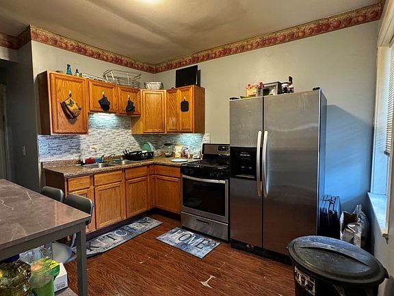 5th image of 5019 W Huron St