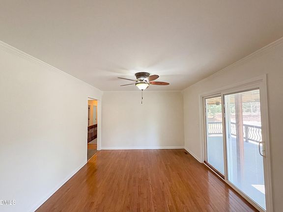 3rd image of 524 Green Willow Cir