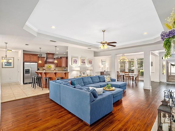 4th image of 202 Belmont Ave