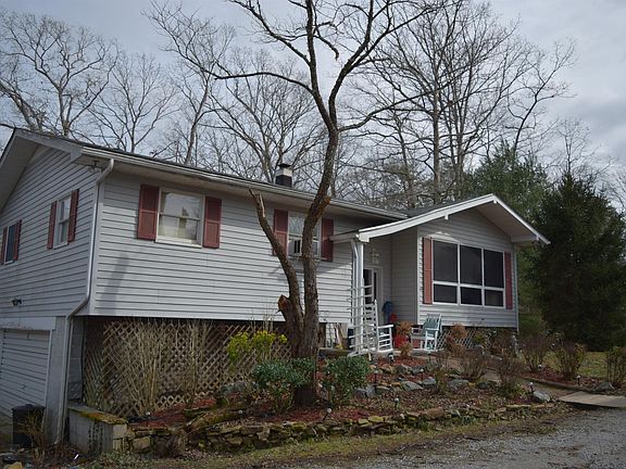5th image of 265 Esther Dr